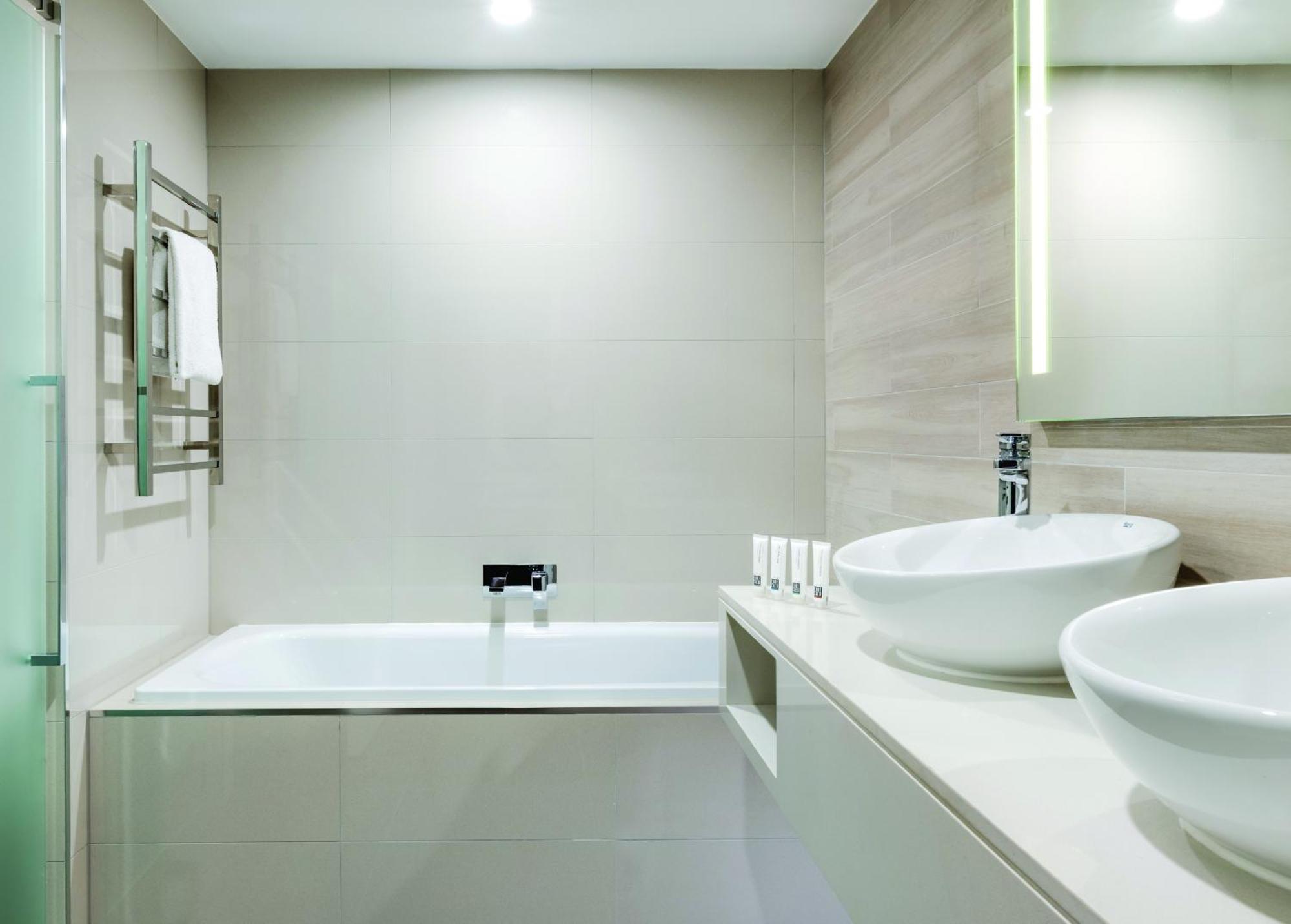 Vibe Hotel Subiaco Perth Bagian luar foto